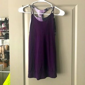 Alo yoga top with built in bra